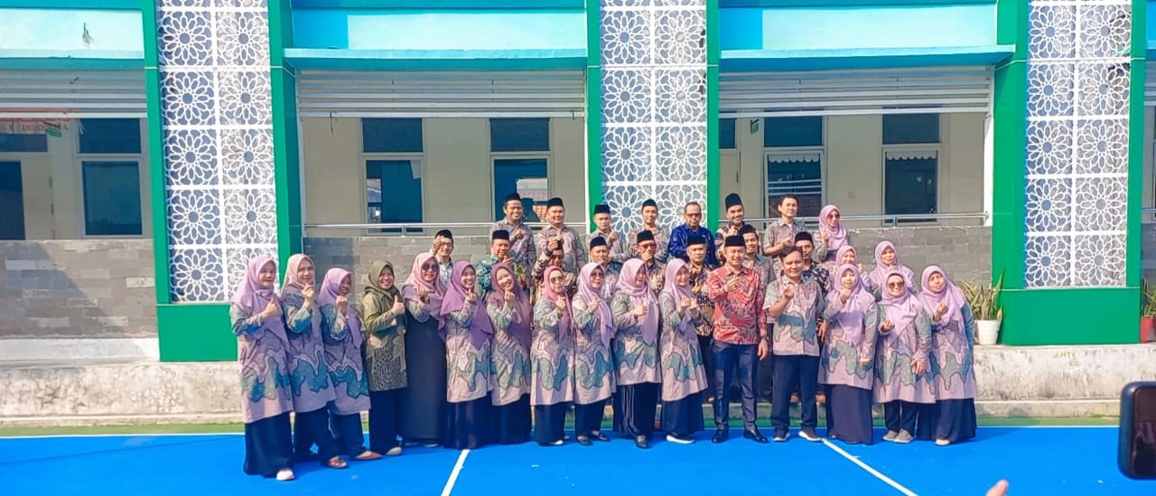Semangat Baru Pasca Lebaran, MTsN Kota Depok Gelar Halalbihalal Semangat Baru Pasca Lebaran, MTsN Kota Depok Gelar Halalbihalal